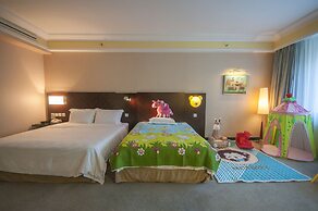 Guilin Lijiang Waterfall Hotel