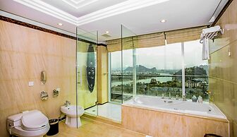 Guilin Lijiang Waterfall Hotel