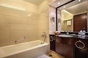 Guilin Lijiang Waterfall Hotel