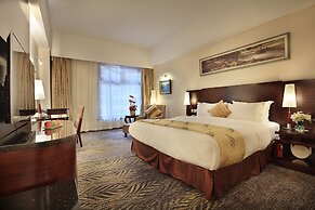 Guilin Lijiang Waterfall Hotel