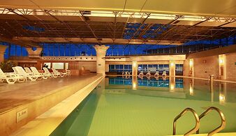 Guilin Lijiang Waterfall Hotel