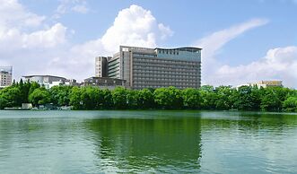 Guilin Lijiang Waterfall Hotel