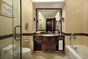 Guilin Lijiang Waterfall Hotel