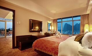 Guilin Lijiang Waterfall Hotel