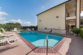 Lone Star Inn & Suites