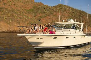 Marinaterra Hotel & Spa