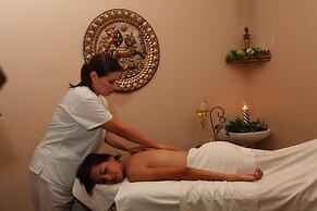 Marinaterra Hotel & Spa