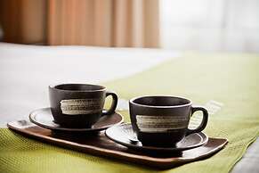 The Loft Seaside Suites