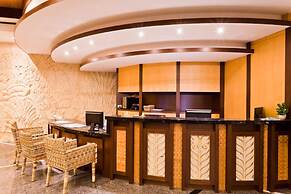 The Loft Seaside Suites