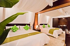 The Loft Seaside Suites