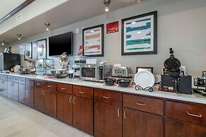 Best Western Plus Victoria Inn & Suites