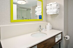 Hampton Inn & Suites - Cape Coral/Fort Myers Area, FL