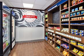 Hampton Inn & Suites - Cape Coral/Fort Myers Area, FL