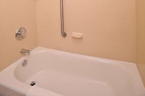 Hampton Inn by Hilton Litchfield