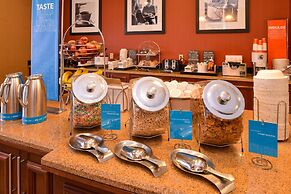 Hampton Inn by Hilton Litchfield