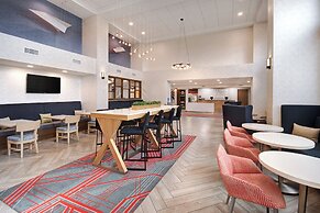 Hampton Inn & Suites Dayton - Vandalia