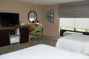 Hampton Inn Commerce Novi