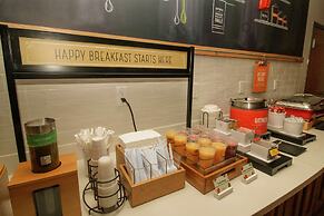 Hampton Inn Commerce Novi