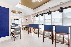 Holiday Inn Express Hotel & Suites Camden-I20 (Hwy 521) by IHG