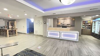 Holiday Inn Express Hotel & Suites Decatur by IHG
