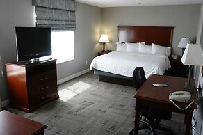 Hampton Inn & Suites Redding