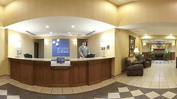 Holiday Inn Express Hotel & Suites Paragould by IHG
