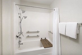 Holiday Inn Express Knoxville-Strawberry Plains by IHG