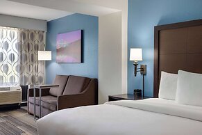 La Quinta Inn & Suites by Wyndham Springfield Airport Plaza