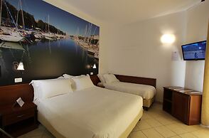 Hotel Sovrana & Re Aqva SPA
