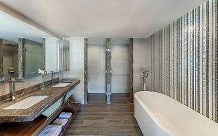 Rixos Premium Belek - The Land of Legends Access