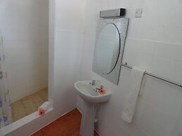 Lazare Picault Hotel
