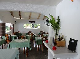 Lazare Picault Hotel