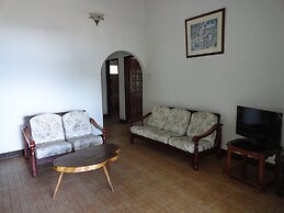 Lazare Picault Hotel