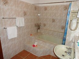 Lazare Picault Hotel