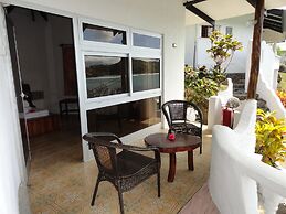 Lazare Picault Hotel