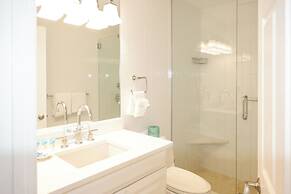 Barefoot Beach Resort