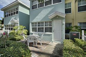 Barefoot Beach Resort