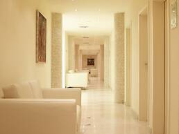 Savoy Westend Hotel