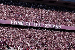 Holiday Inn & Suites College Station - Aggieland by IHG