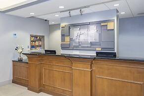 Holiday Inn Express Hotel & Suites Long Island-East End by IHG