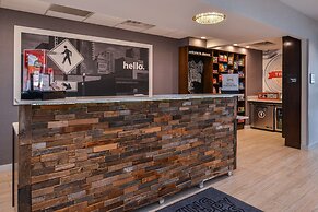 Hampton Inn & Suites Denver-Speer Boulevard