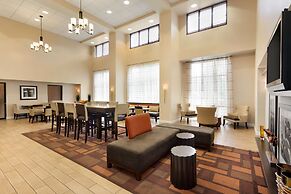 Hampton Inn & Suites Largo