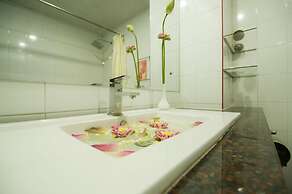 Reaksmey Chanreas Hotel