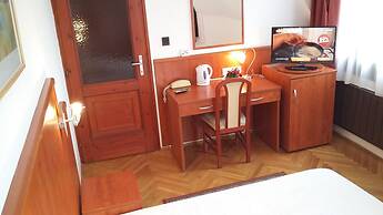 Helios Hotel Pension