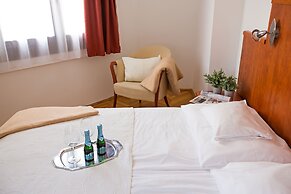 Helios Hotel Pension