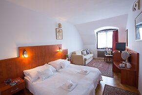 Helios Hotel Pension