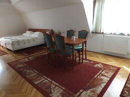 Helios Hotel Pension