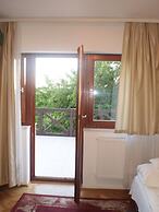 Helios Hotel Pension