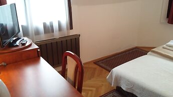 Helios Hotel Pension