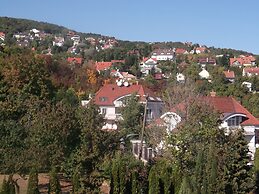 Helios Hotel Pension